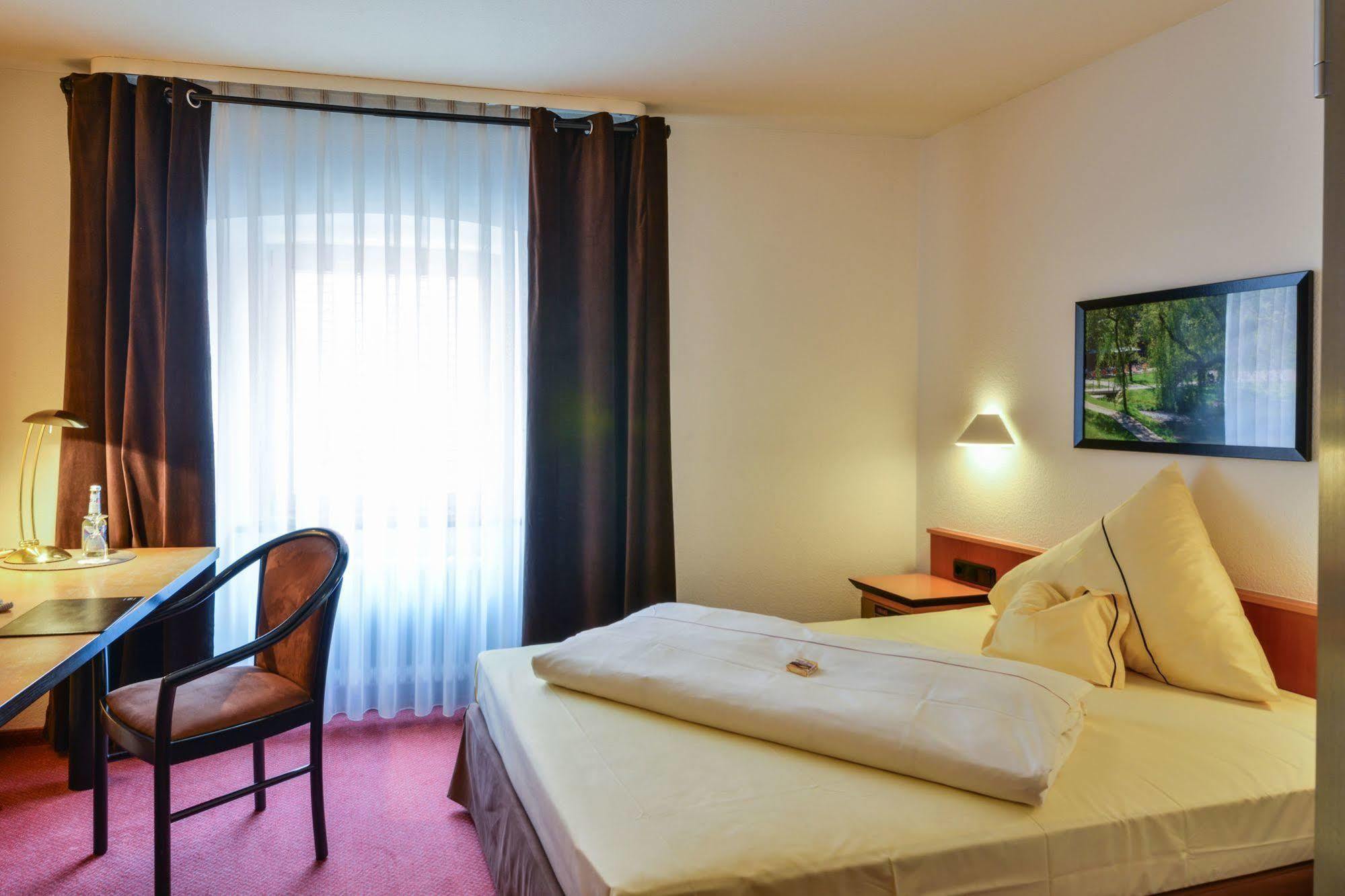 Hotel Lehmeier Neumarkt in der Oberpfalz Exteriér fotografie